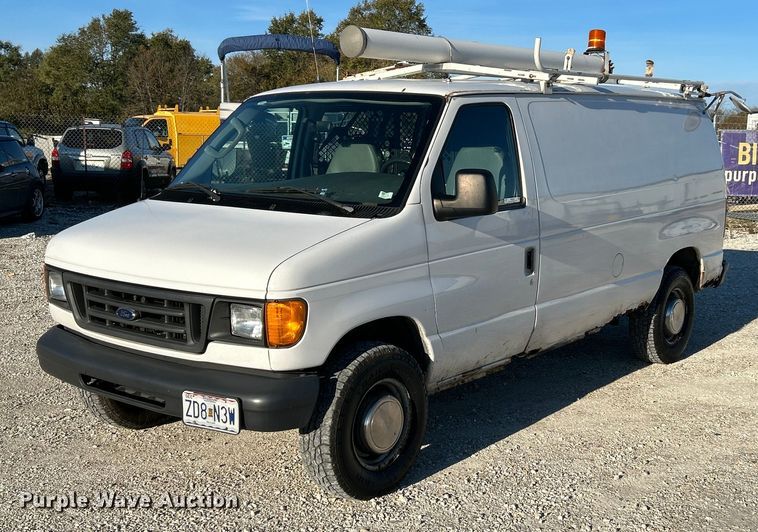 image for item NR9370 2005 Ford E250  van