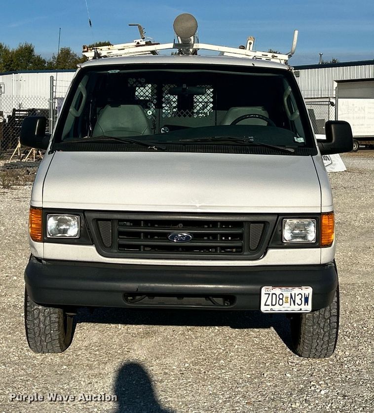 image for item NR9370 2005 Ford E250  van