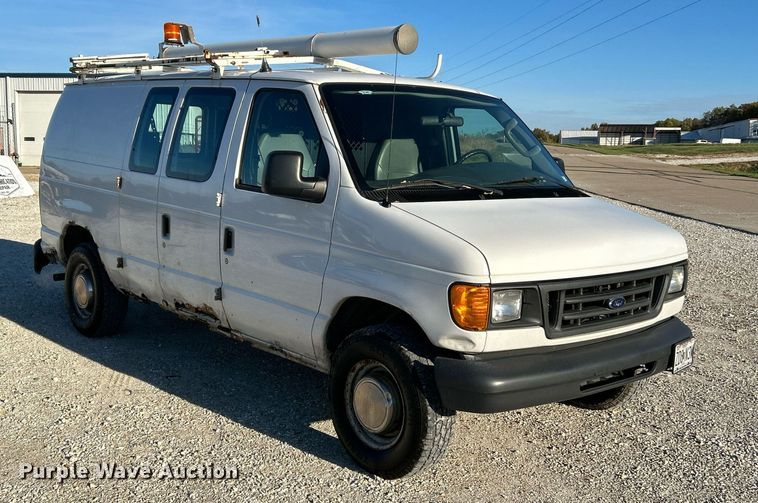 image for item NR9370 2005 Ford E250  van
