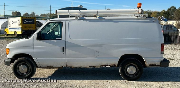 image for item NR9370 2005 Ford E250  van