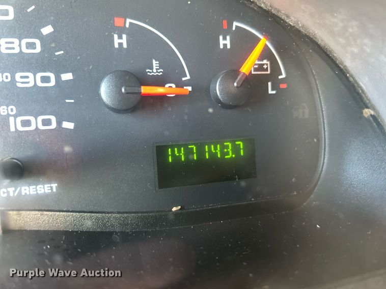 image for item NR9370 2005 Ford E250  van