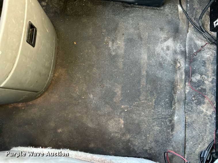 image for item NR9370 2005 Ford E250  van