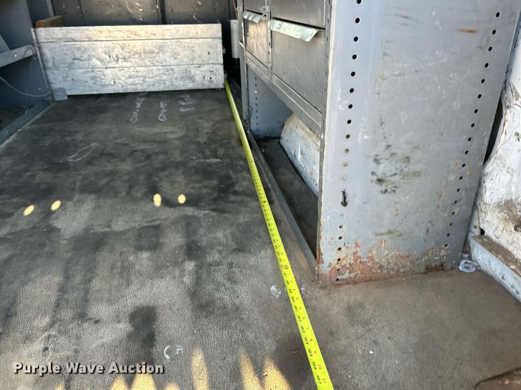 image for item NR9370 2005 Ford E250  van