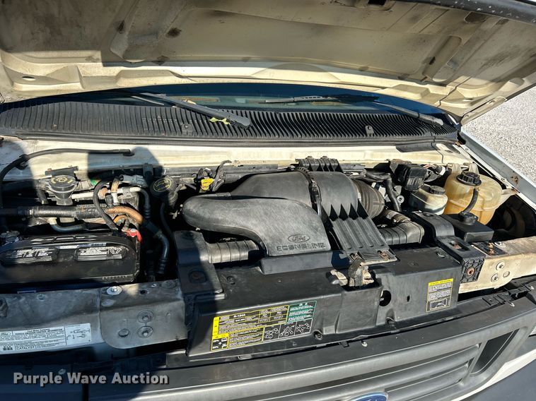 image for item NR9370 2005 Ford E250  van