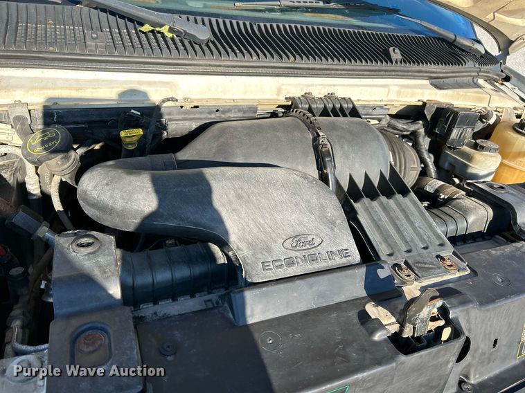 image for item NR9370 2005 Ford E250  van