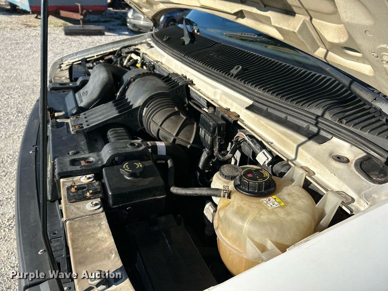 image for item NR9370 2005 Ford E250  van