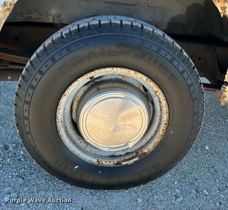 image for item NR9370 2005 Ford E250  van