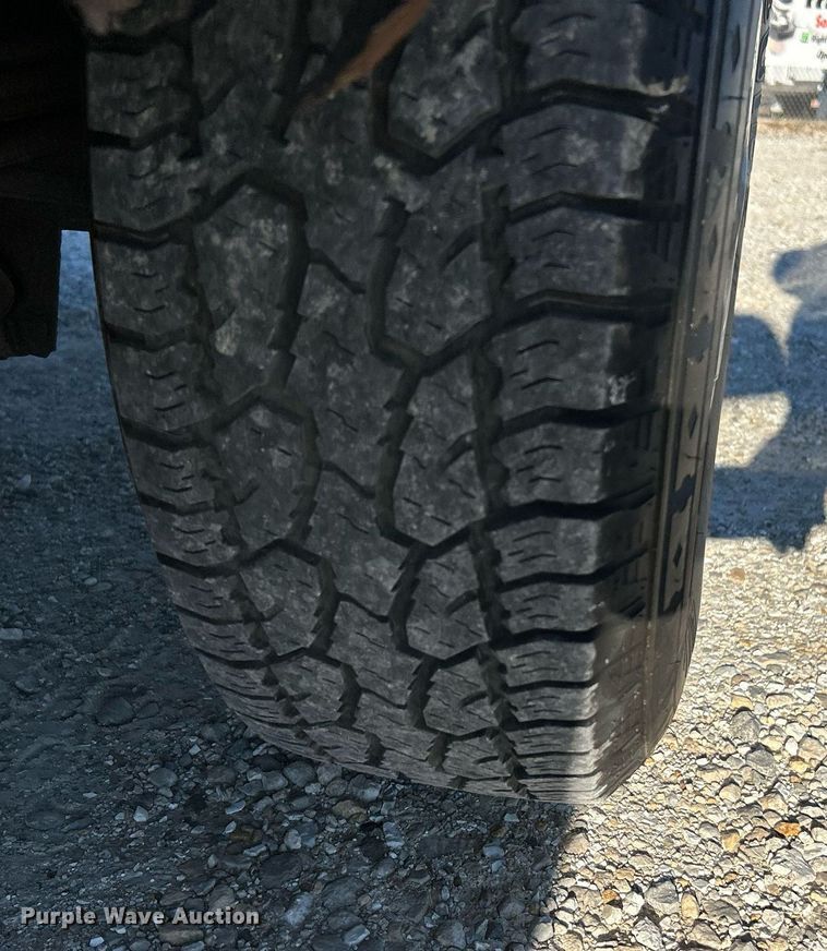 image for item NR9370 2005 Ford E250  van