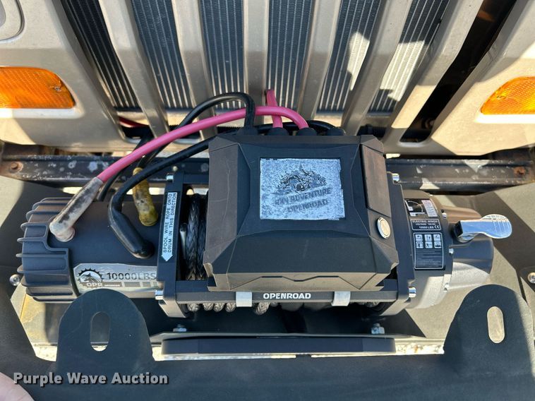 image for item NR9371 1994 Jeep Wrangler Sahara  SUV