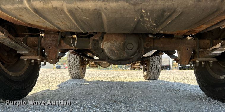 image for item NR9371 1994 Jeep Wrangler Sahara  SUV