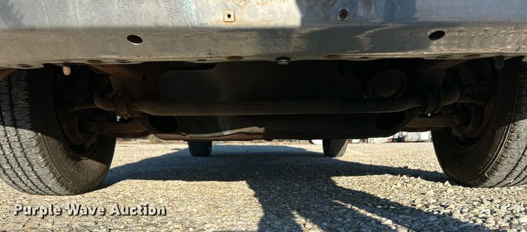 image for item NR9372 2005 Chevrolet 3500 Express  utility van