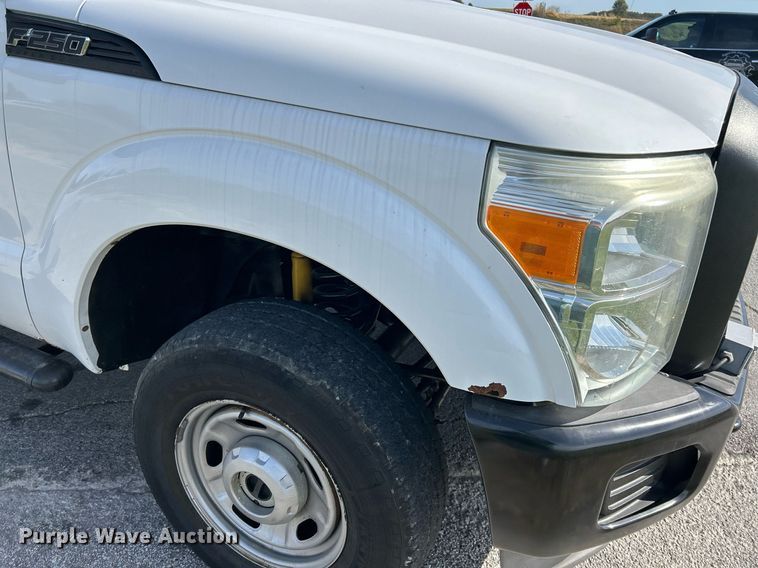 image for item NR9374 2011 Ford F250 Super Duty XL  utility bed pickup truck