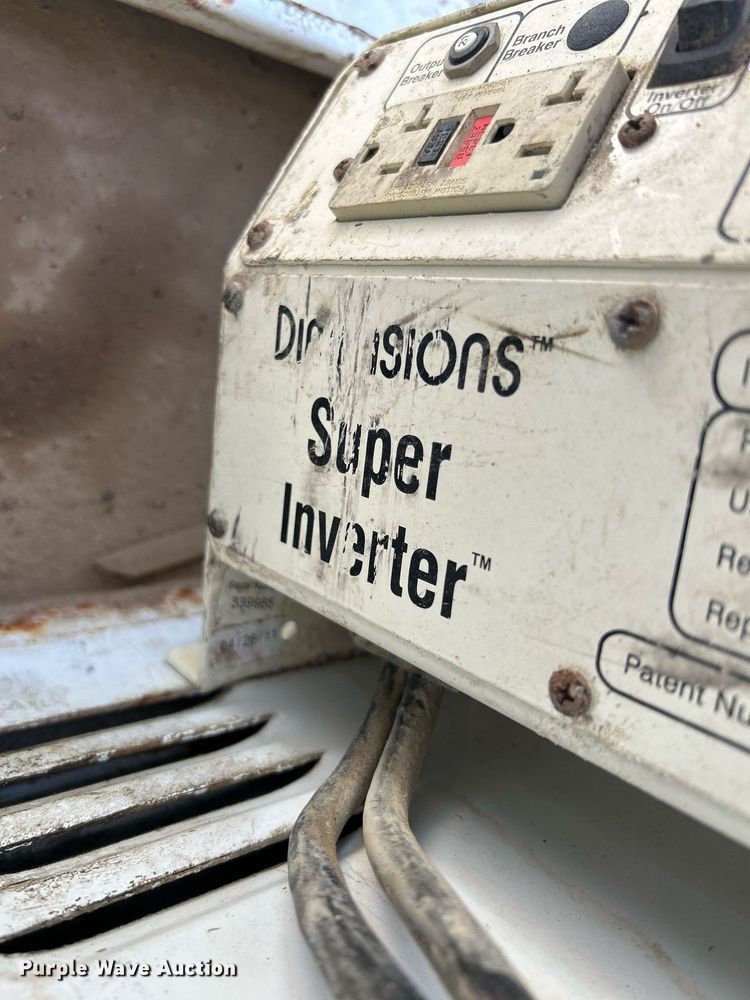 image for item NR9374 2011 Ford F250 Super Duty XL  utility bed pickup truck