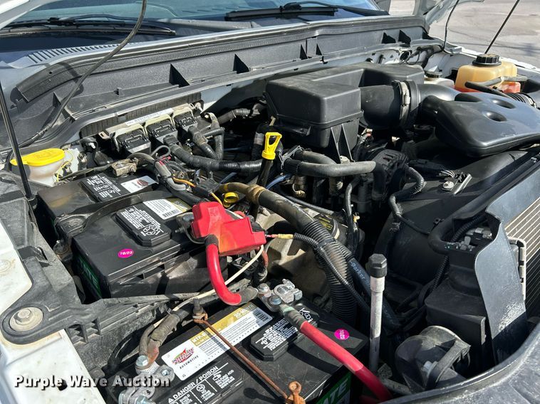 image for item NR9374 2011 Ford F250 Super Duty XL  utility bed pickup truck