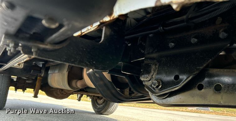 image for item NR9374 2011 Ford F250 Super Duty XL  utility bed pickup truck