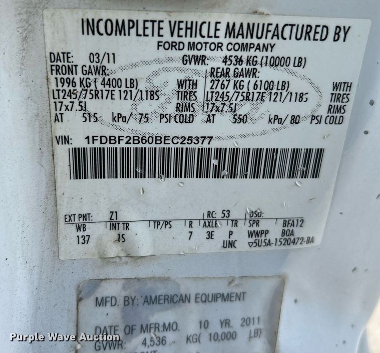 image for item NR9374 2011 Ford F250 Super Duty XL  utility bed pickup truck