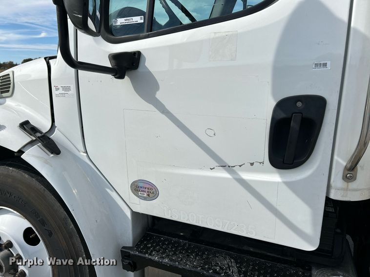 image for item NR9375 2014 Freightliner M2  box truck