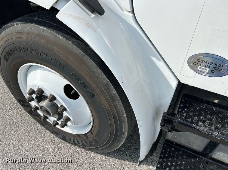 image for item NR9375 2014 Freightliner M2  box truck