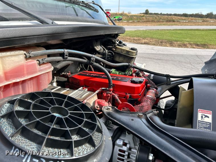 image for item NR9375 2014 Freightliner M2  box truck