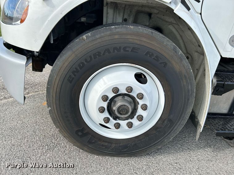 image for item NR9375 2014 Freightliner M2  box truck