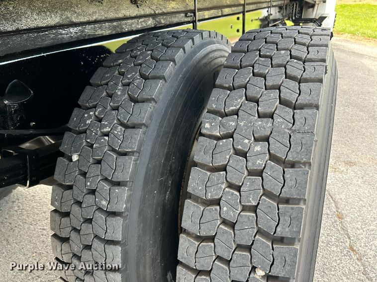 image for item NR9375 2014 Freightliner M2  box truck