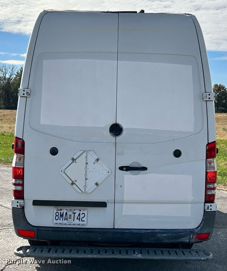 image for item NR9376 2011 Mercedes Benz Sprinter 2500  van