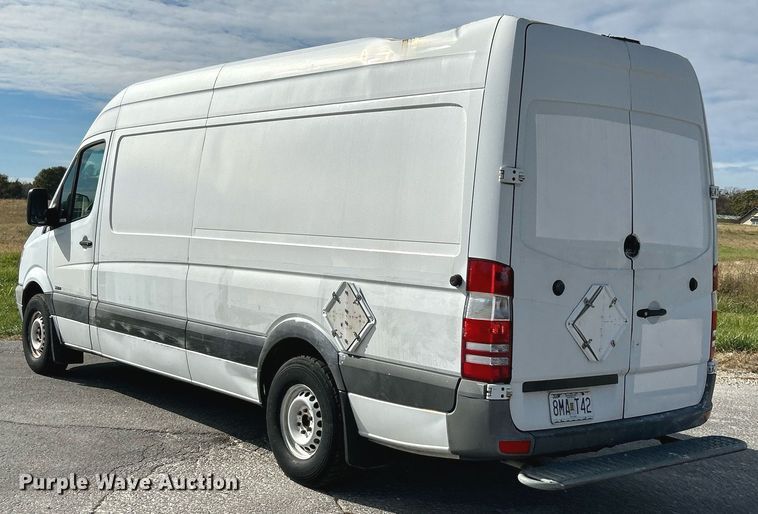 image for item NR9376 2011 Mercedes Benz Sprinter 2500  van
