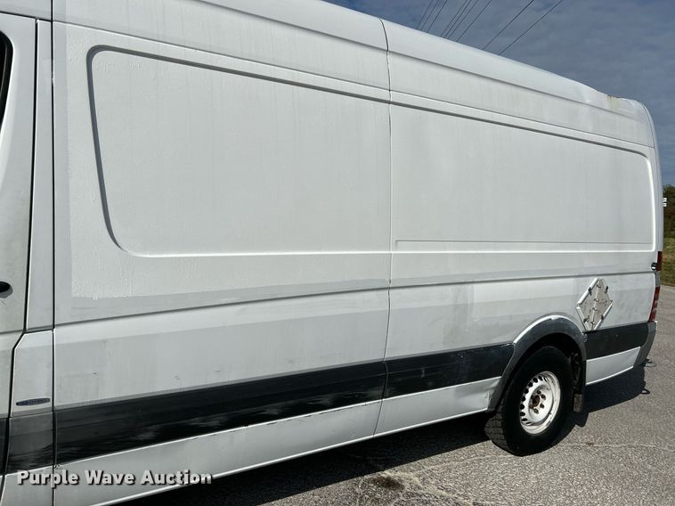 image for item NR9376 2011 Mercedes Benz Sprinter 2500  van