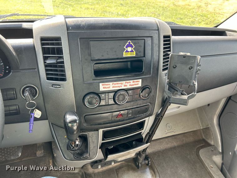 image for item NR9376 2011 Mercedes Benz Sprinter 2500  van