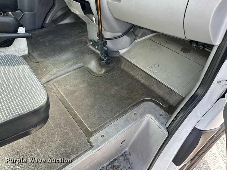 image for item NR9376 2011 Mercedes Benz Sprinter 2500  van