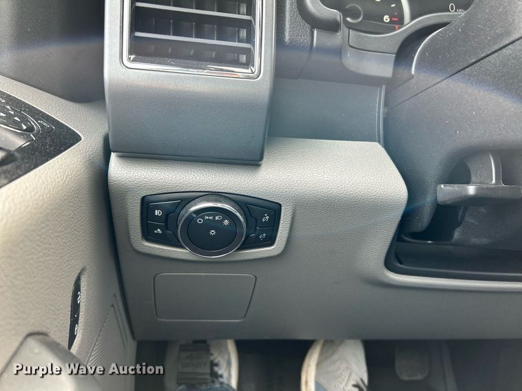 image for item NR9377 2017 Ford F150 XLT  SuperCab pickup truck