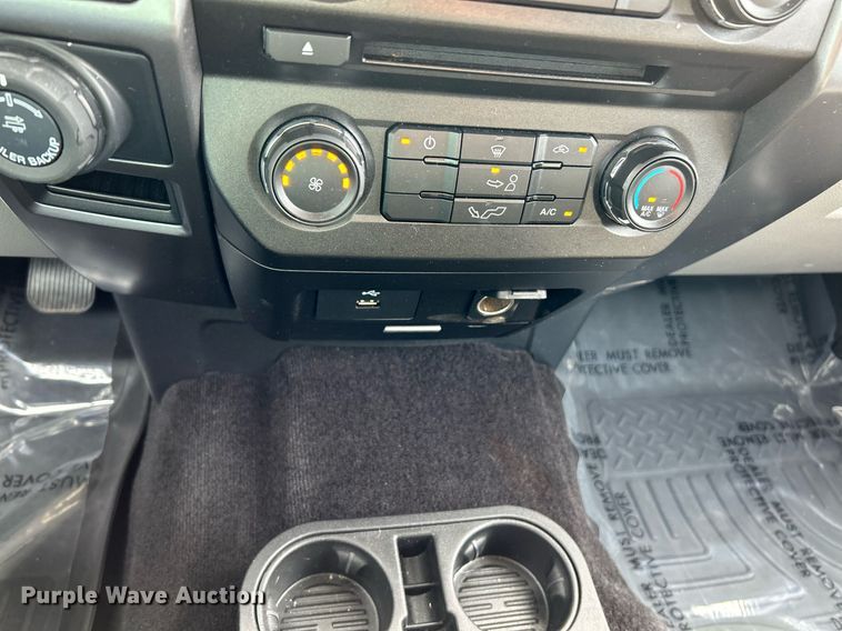 image for item NR9377 2017 Ford F150 XLT  SuperCab pickup truck