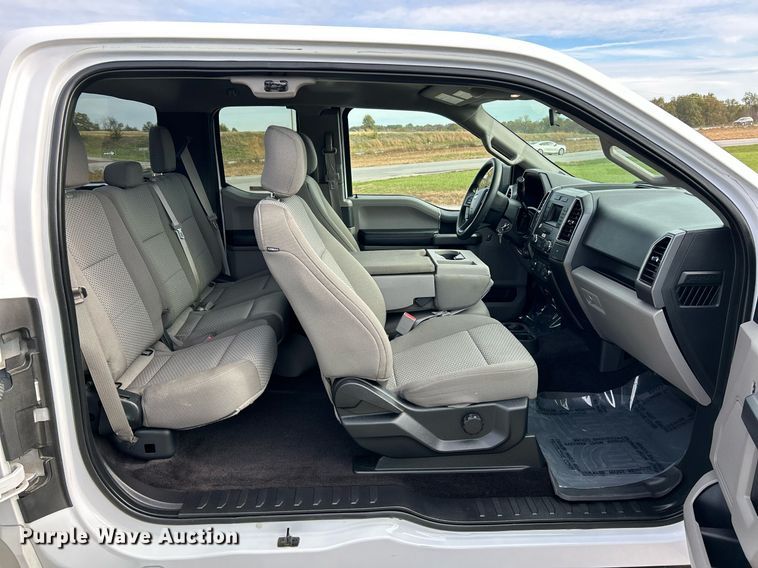 image for item NR9377 2017 Ford F150 XLT  SuperCab pickup truck