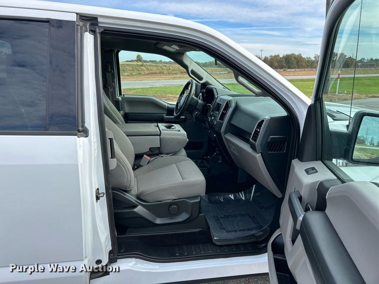 image for item NR9377 2017 Ford F150 XLT  SuperCab pickup truck