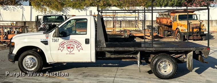 image for item NR9388 2008 Ford F350 Super Duty XL  flatbed pickup truck