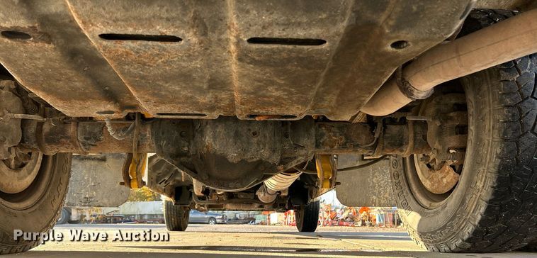 image for item NR9388 2008 Ford F350 Super Duty XL  flatbed pickup truck