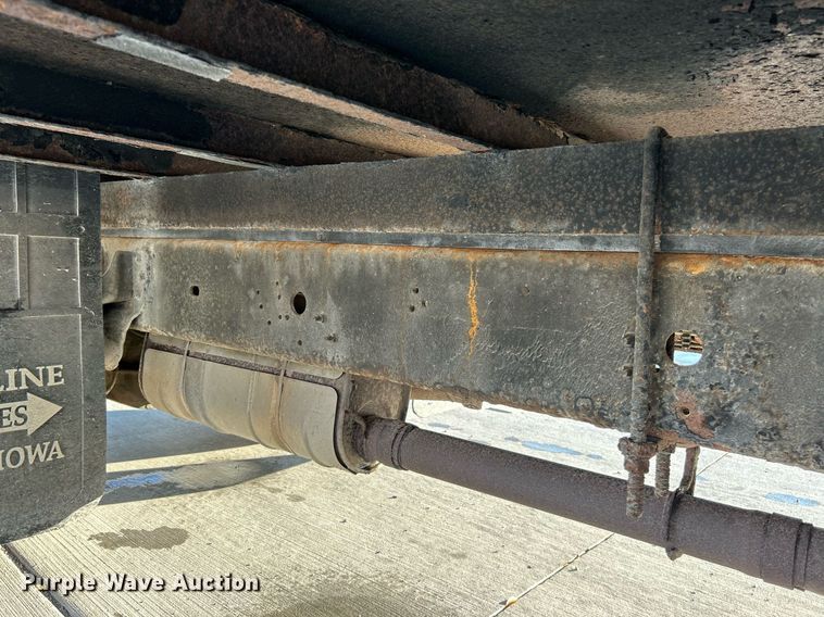 image for item NR9388 2008 Ford F350 Super Duty XL  flatbed pickup truck