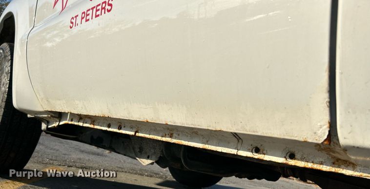 image for item NR9388 2008 Ford F350 Super Duty XL  flatbed pickup truck