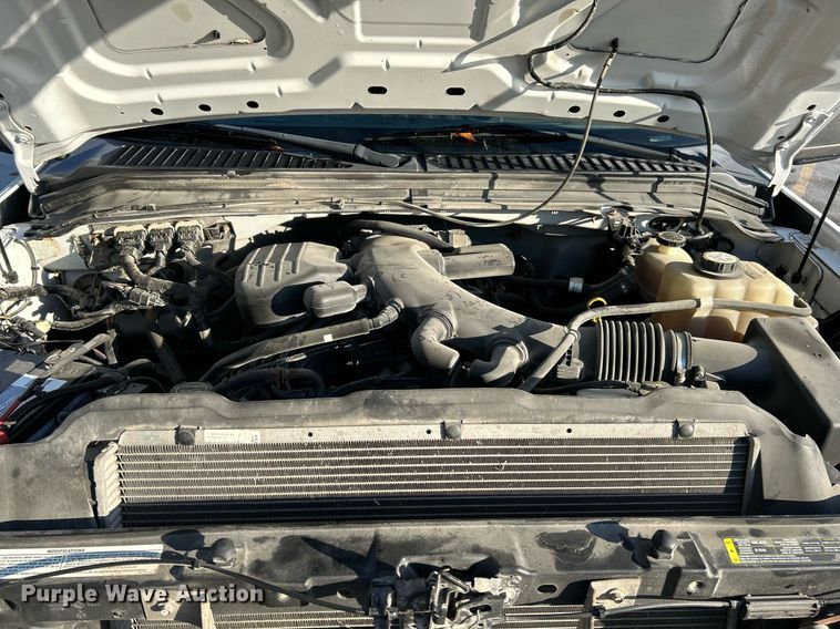 image for item NR9388 2008 Ford F350 Super Duty XL  flatbed pickup truck