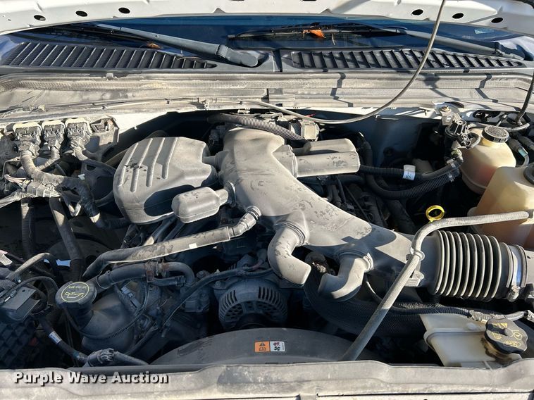 image for item NR9388 2008 Ford F350 Super Duty XL  flatbed pickup truck