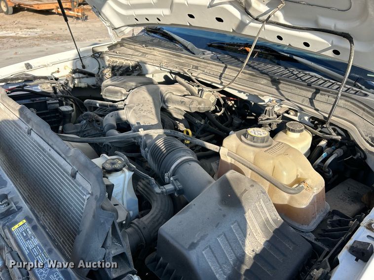 image for item NR9388 2008 Ford F350 Super Duty XL  flatbed pickup truck