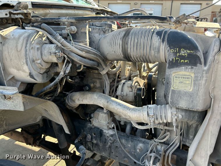 image for item NR9389 1995 Ford F800  flatbed truck