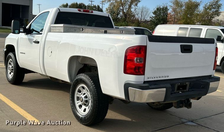 image for item NR9398 2013 Chevrolet Silverado 2500HD  pickup truck