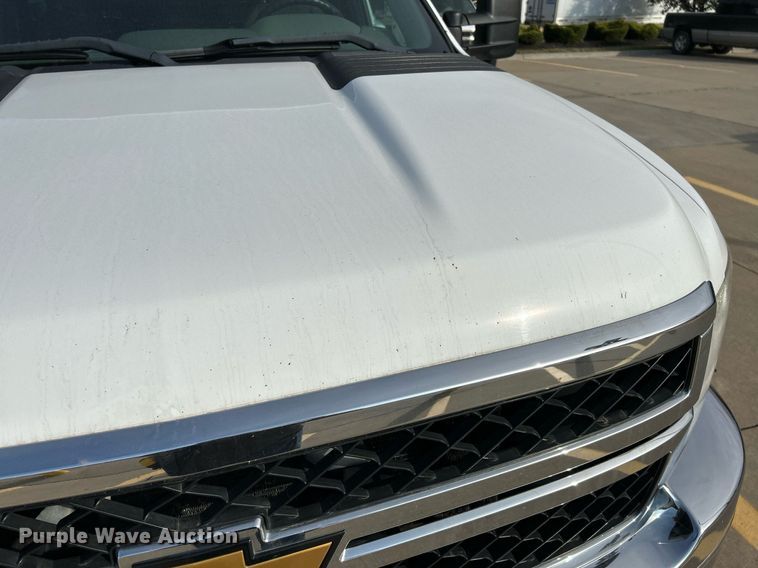 image for item NR9398 2013 Chevrolet Silverado 2500HD  pickup truck