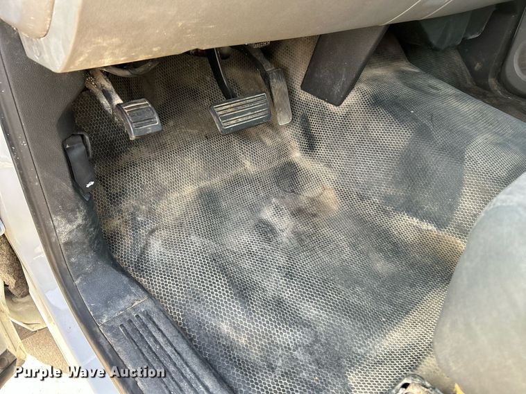 image for item NR9398 2013 Chevrolet Silverado 2500HD  pickup truck