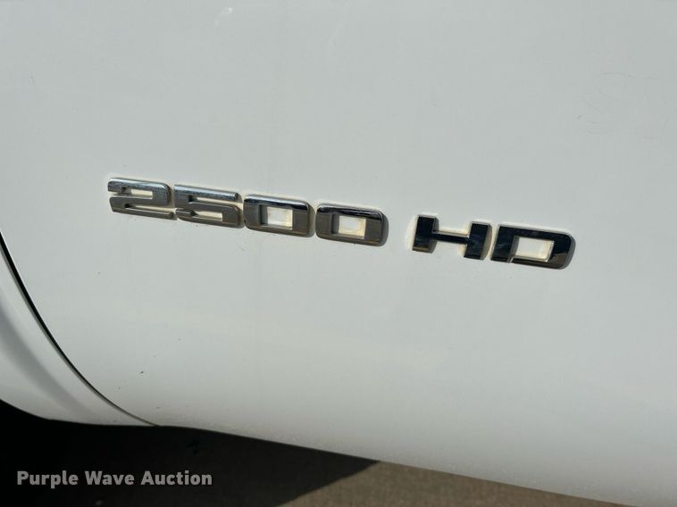 image for item NR9398 2013 Chevrolet Silverado 2500HD  pickup truck