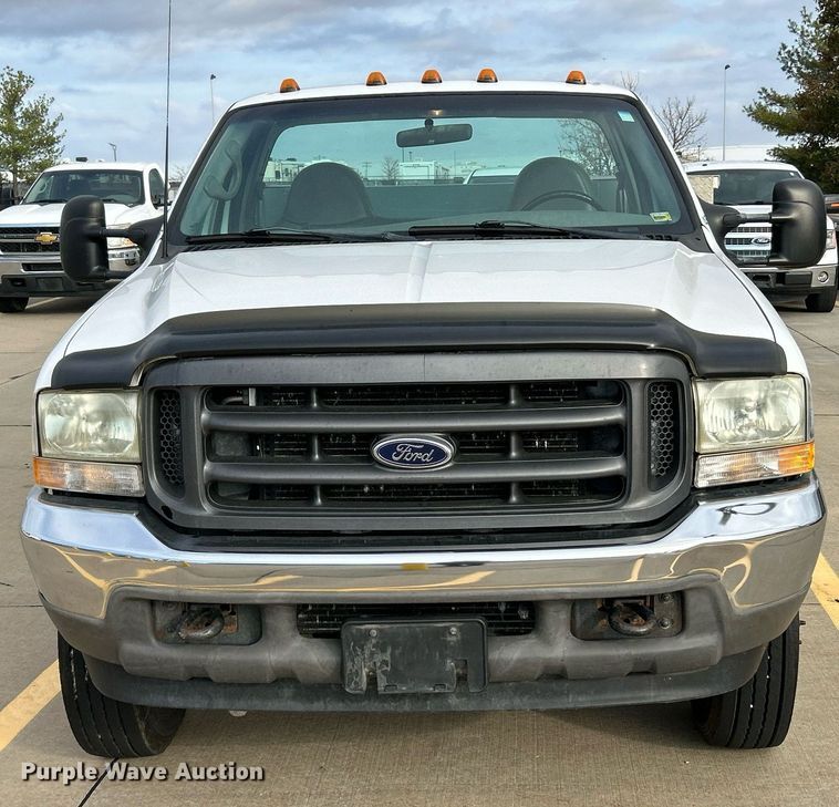 image for item NR9399 2002 Ford F550 Super Duty XL  utility / service truck