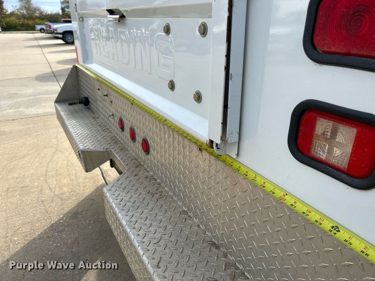 image for item NR9399 2002 Ford F550 Super Duty XL  utility / service truck