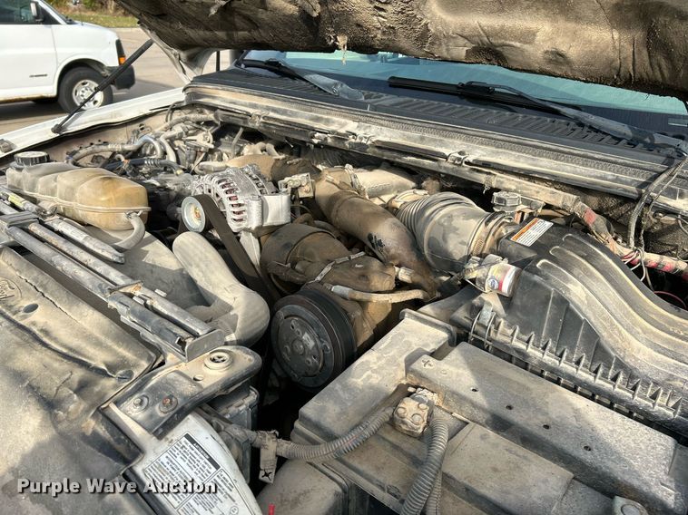 image for item NR9399 2002 Ford F550 Super Duty XL  utility / service truck