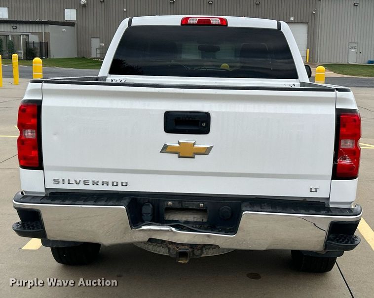 image for item NR9400 2017 Chevrolet Silverado 1500 LT  Crew Cab pickup truck